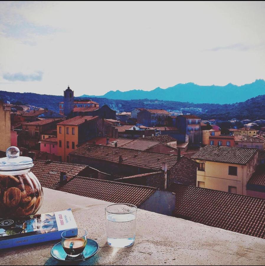 La Vecchia Posta B&B Calangianus Buitenkant foto