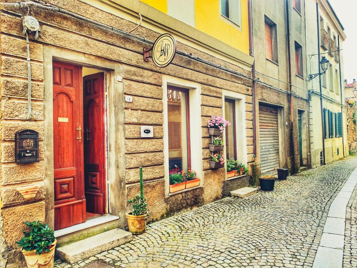 La Vecchia Posta B&B Calangianus Buitenkant foto